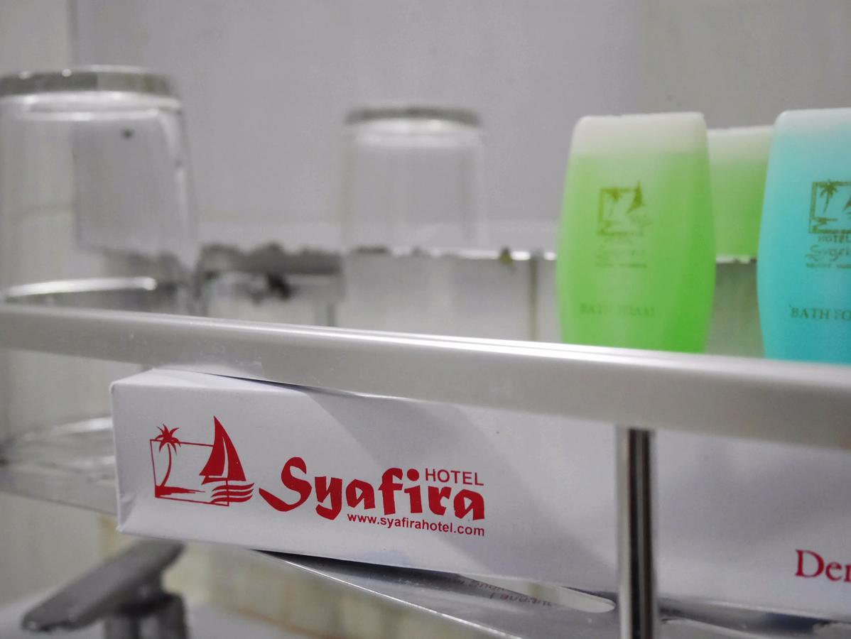 Syafira Hotel Langgur エクステリア 写真